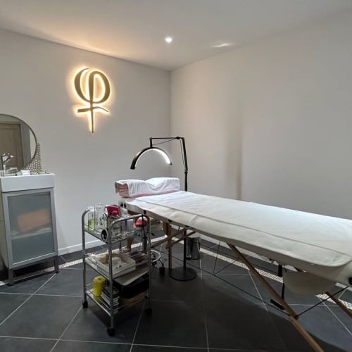 Viva Magenta - Institut de beauté Saint-Julien-en-Genevois - Viva Magenta - Photo Galerie - OneBooking