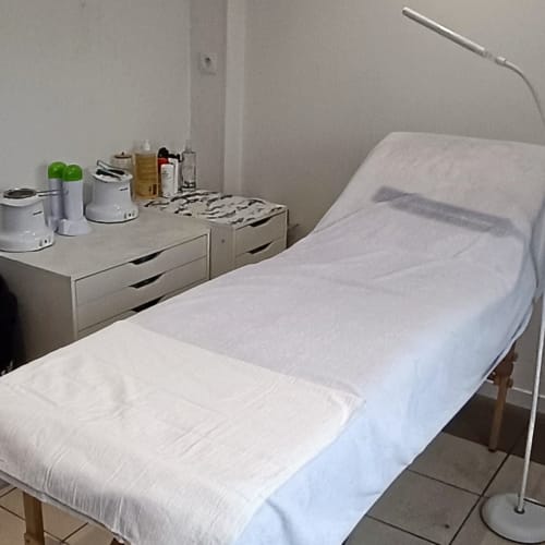 Le salon d’Élodie - Onglerie Saint-Pol-Sur-Mer - Le salon d’Élodie - Photo Galerie - OneBooking