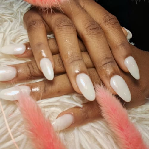 V Chloé Nails - Onglerie Rueil-Malmaison - V Chloé Nails - Photo Galerie - OneBooking