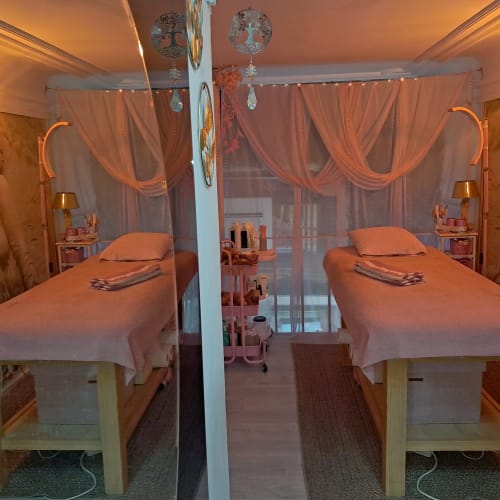 ESPACE ROSE - Esthetique et bien-être - Institut de beauté Marseille - ESPACE ROSE - Esthetique et bien-être - Photo Galerie - OneBooking