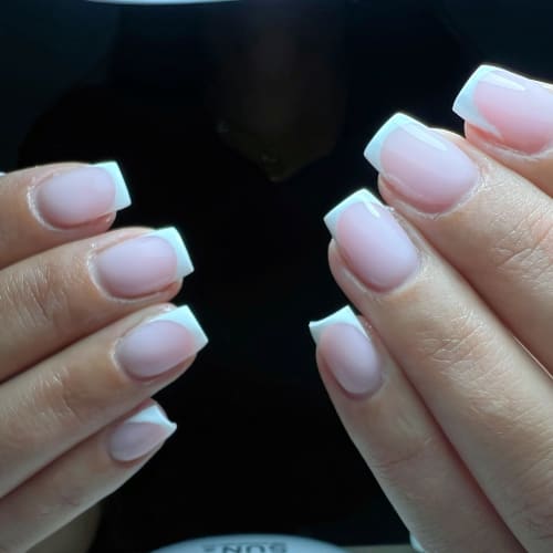 Nails By Nel - Institut de beauté Saint-Étienne - Nails By Nel - Photo Galerie - OneBooking