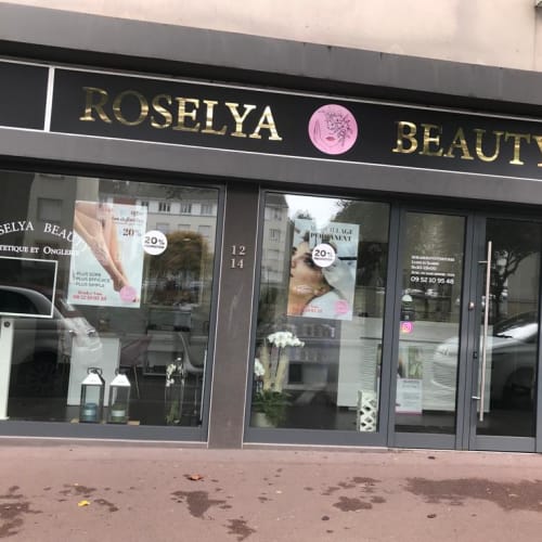 Roselya Beauté - Sourcils & cils Livry-Gargan - Roselya Beauté - Photo Galerie - OneBooking