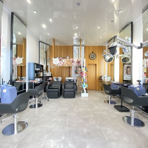 High Light Coiffure - Coiffure Cannes - High Light Coiffure - Photo Galerie - OneBooking