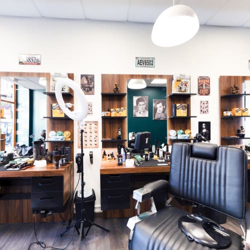 District barber shop (chez le barbier) - Coiffure Douai - District barber shop (chez le barbier) - Photo Galerie - OneBooking