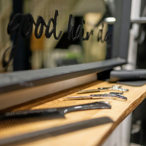 Le loft de Julie - Coiffure Ploemeur - Le loft de Julie - Photo Galerie - OneBooking