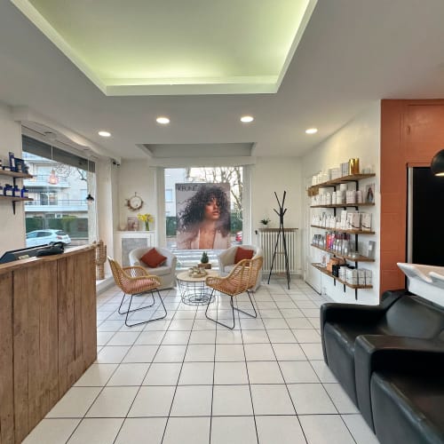 Le salon de Marine By Marine Fadli - Coiffure Dijon - Le salon de Marine By Marine Fadli - Photo Galerie - OneBooking