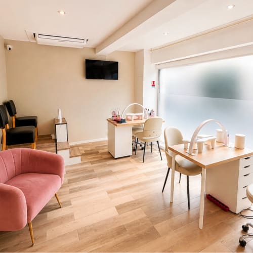 Muriel Institut - Salon de beauté - Sourcils & cils La Seyne-sur-Mer - Muriel Institut - Salon de beauté - Photo Galerie - OneBooking