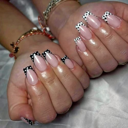 Q & Q Nail - Onglerie Marseille - Q & Q Nail - Photo Galerie - OneBooking