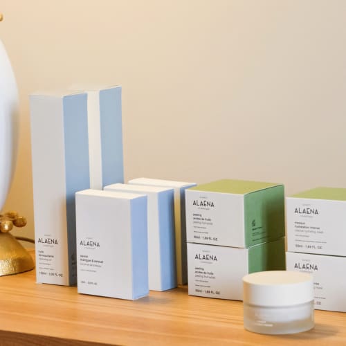 Caroline - Facialiste - Kobido - Peeling - Microneedling Acs Pen - Institut de beauté Nîmes - Caroline - Facialiste - Kobido - Peeling - Microneedling Acs Pen - Photo Galerie - OneBooking