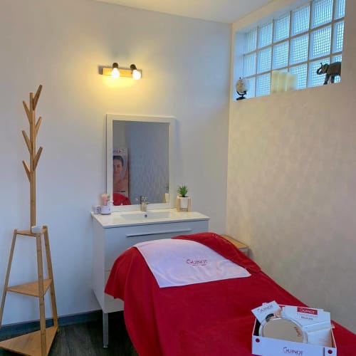 Institut Génération Beauté - Sourcils & cils Quimper - Institut Génération Beauté - Photo Galerie - OneBooking