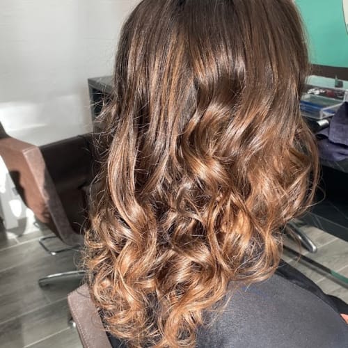 Actuel Coiffure - Coiffure Vénissieux - Actuel Coiffure - Photo Galerie - OneBooking