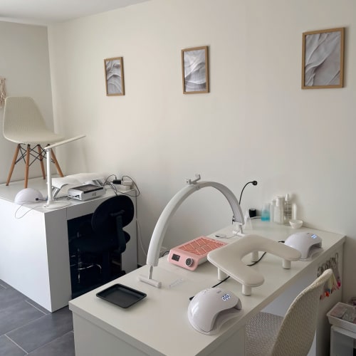 La pause beauté Hyères - Sourcils & cils Hyères - La pause beauté Hyères - Photo Galerie - OneBooking