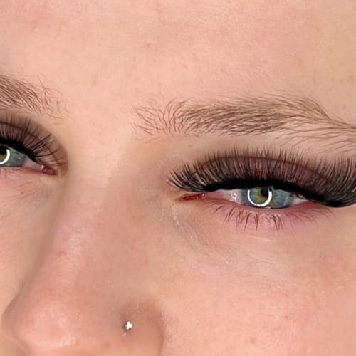 Esma beauty - Sourcils & cils Châtenay-Malabry - Esma beauty - Photo Galerie - OneBooking