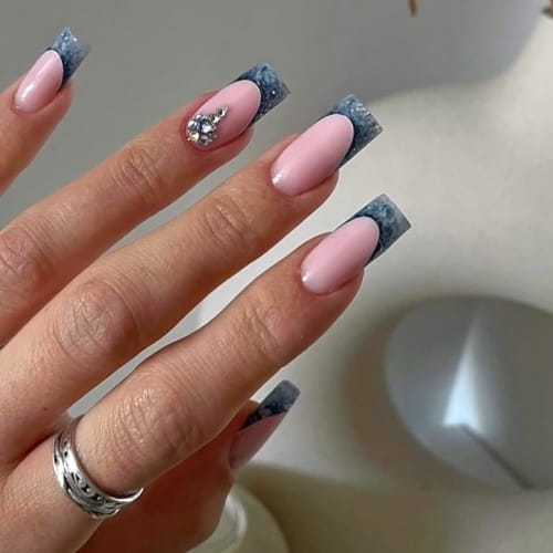 Emy Nail Studio - Onglerie Montigny-le-Bretonneux - Emy Nail Studio - Photo Galerie - OneBooking