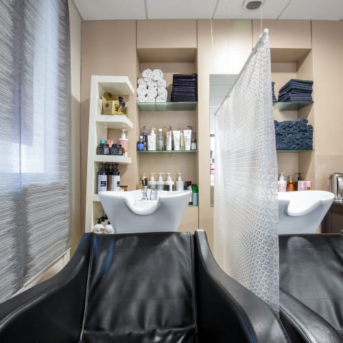 Paris coiffure - Coiffure Dijon - Paris coiffure - Photo Galerie - OneBooking