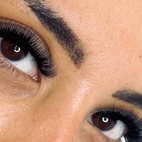 AYS Beauty Cils - Sourcils & cils Vénissieux - AYS Beauty Cils - Photo Galerie - OneBooking