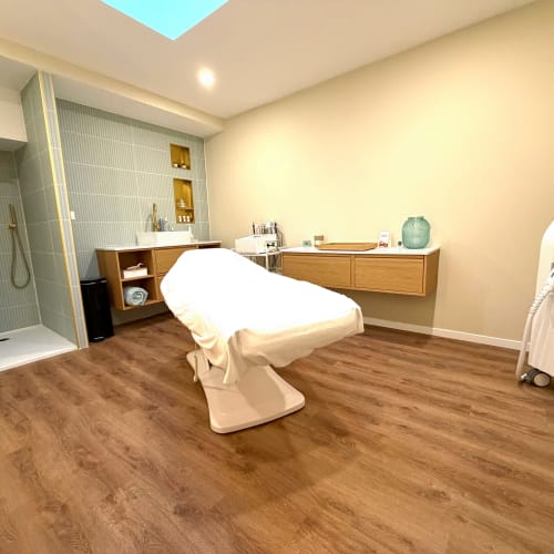 LE SALON - Sourcils & cils Calais - LE SALON - Photo Galerie - OneBooking