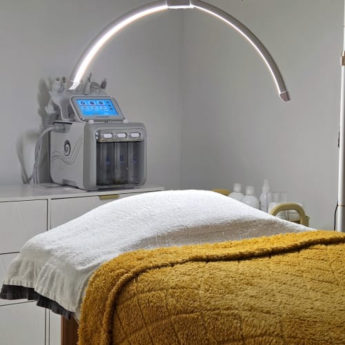 Oasis Argentée - Massage & Bien-être - Massage Rennes - Institut Éclat et douceur - Photo Galerie - OneBooking