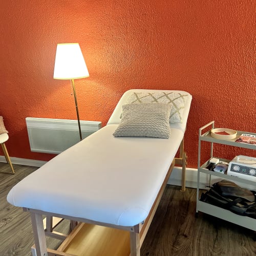 M2Care - Sourcils & cils Mérignac - M2Care - Photo Galerie - OneBooking