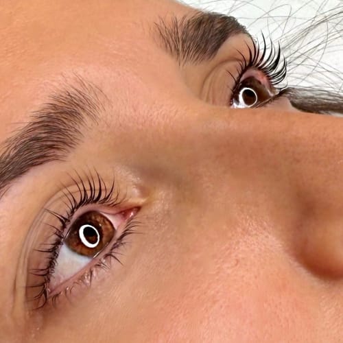 LES ongles x REM Azur - Sourcils & cils Fréjus - LES ongles x REM Azur - Photo Galerie - OneBooking