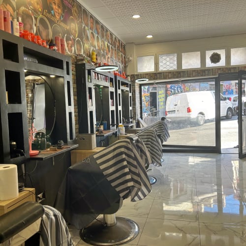Demsy Coiffure - Coiffure Marseille - Demsy Coiffure - Photo Galerie - OneBooking