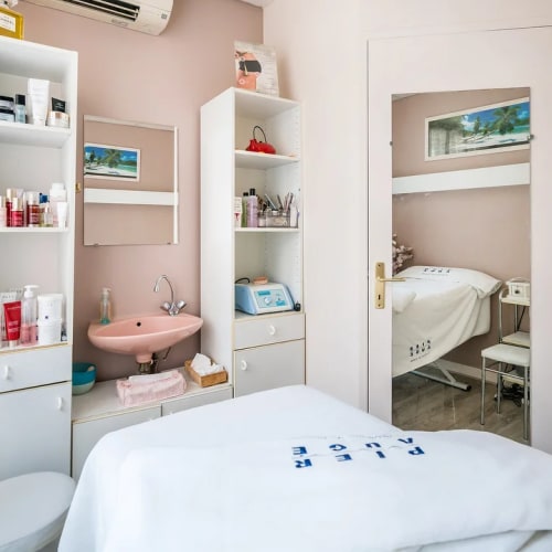 Parfums Beauté - Sourcils & cils Issy-les-Moulineaux - Parfums Beauté - Photo Galerie - OneBooking