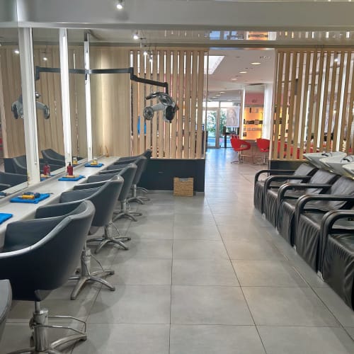 BH Coiffure & BH Barber - Coiffure Brignoles - BH Coiffure & BH Barber - Photo Galerie - OneBooking