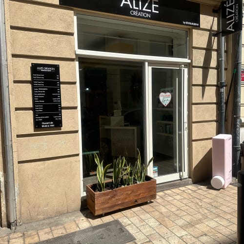 Alizé Création Pythéas - Coiffure Marseille - Alizé Création Pythéas - Photo Galerie - OneBooking