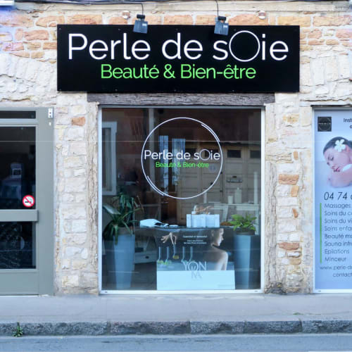 Perle de soie - Onglerie Villefranche-sur-Saône - Perle de soie - Photo Galerie - OneBooking