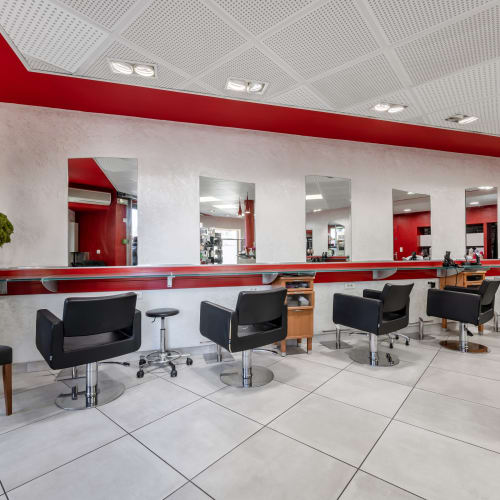 Siroco Coiffure - Coiffure Vauvert - Siroco Coiffure - Photo Galerie - OneBooking