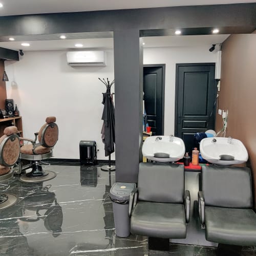 Hair saloon - Coiffure Toulouse - Hair saloon - Photo Galerie - OneBooking