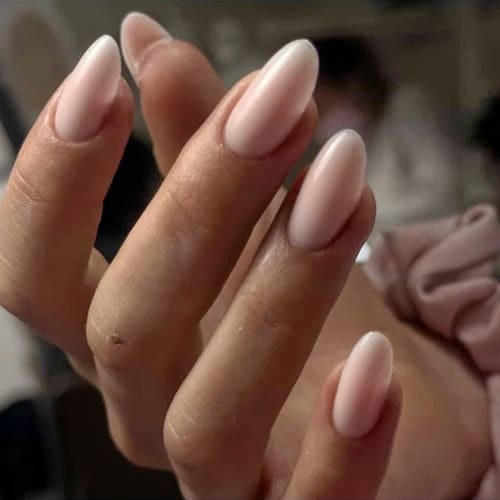 AMA INSTITUT (Ongles by Elisa) - Sourcils & cils Arles - AMA INSTITUT (Ongles by Elisa) - Photo Galerie - OneBooking