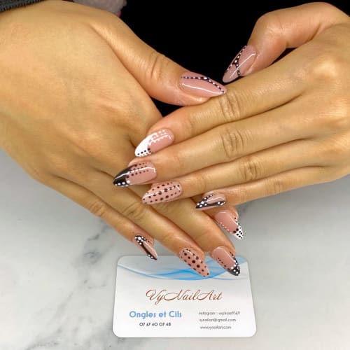 Vynailart Carmes - Onglerie Toulouse - Vynailart Carmes - Photo Galerie - OneBooking