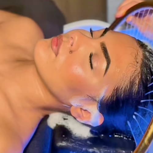 Pure Spa - Sourcils & cils Saint-Priest - Pure Spa - Photo Galerie - OneBooking