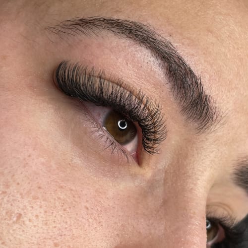 Cils Chic - Sourcils & cils Gennevilliers - Cils Chic - Photo Galerie - OneBooking