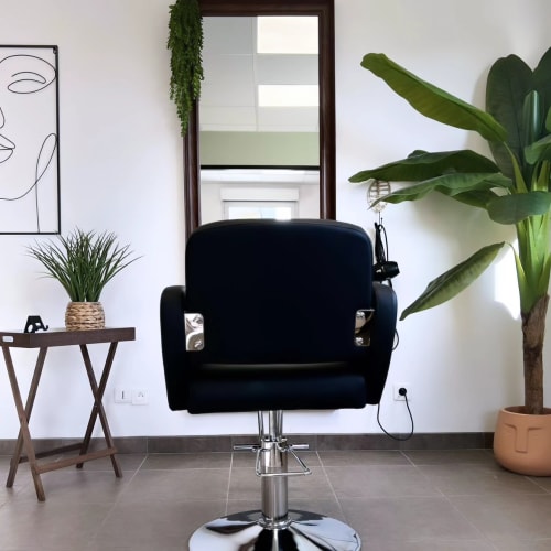 R-Pro by Jonathan - Coiffure Poitiers - R-Pro by Jonathan - Photo Galerie - OneBooking