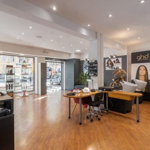 REGAL HAIRS - Barbier Marseille - REGAL HAIRS - Photo Galerie - OneBooking