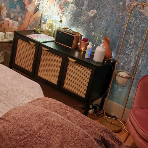 Kobido - Drainage lymphatique - Soins énergétiques - Massage holistique- Mind Body - Institut de beauté Marseille - Kobido - Drainage lymphatique - Soins énergétiques - Massage holistique- Mind Body - Photo Galerie - OneBooking