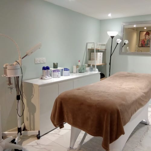 Atelier de beauté CR - Sourcils & cils Nice - Atelier de beauté CR - Photo Galerie - OneBooking