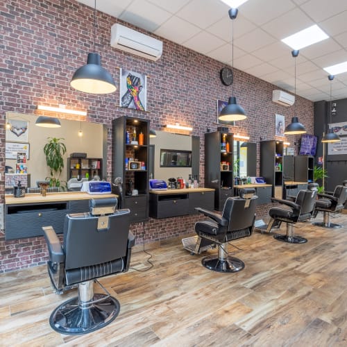 Club des Artistes - Coiffure Castres - Club des Artistes - Photo Galerie - OneBooking