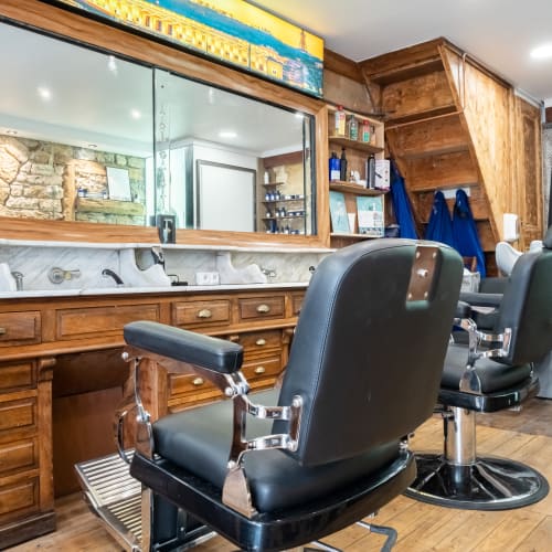 Barbier d’Ainay, Roberto Stari - Barbier Lyon - Barbier d’Ainay, Roberto Stari - Photo Galerie - OneBooking