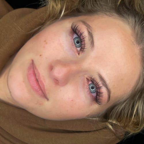 Esma beauty - Sourcils & cils Châtenay-Malabry - Esma beauty - Photo Galerie - OneBooking