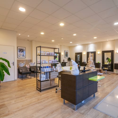 Aline C - Coiffure Saint-André-les-Vergers - Aline C - Photo Galerie - OneBooking