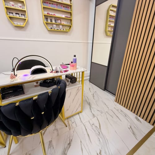 Royal Body Glow - Coiffure Marseille - Royal Body Glow - Photo Galerie - OneBooking