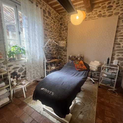 A fleur de peau - Institut de beauté Sisteron - A fleur de peau - Photo Galerie - OneBooking