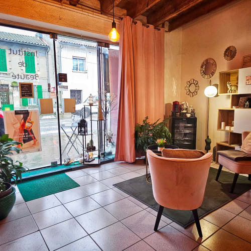 Le boudoir d’AnneSo - Sourcils & cils Arles - Le boudoir d’AnneSo - Photo Galerie - OneBooking