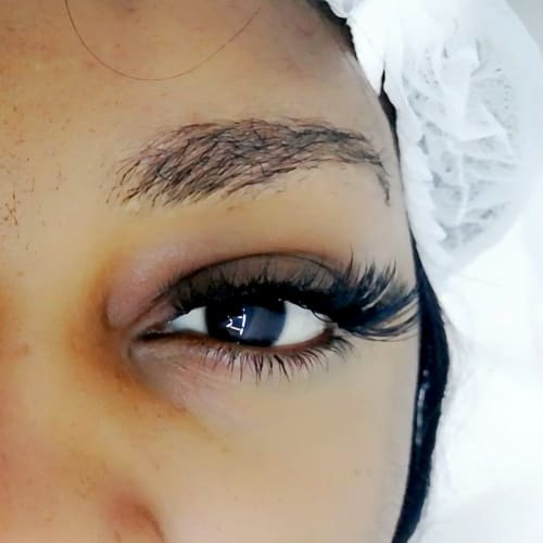 Beewomanly Brow & Lashes - Institut de beauté Lyon - Beewomanly Brow & Lashes - Photo Galerie - OneBooking