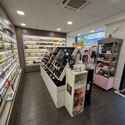 Passion Beauté - Maisons-Alfort - Sourcils & cils Maisons-Alfort - Passion Beauté - Maisons-Alfort - Photo Galerie - OneBooking