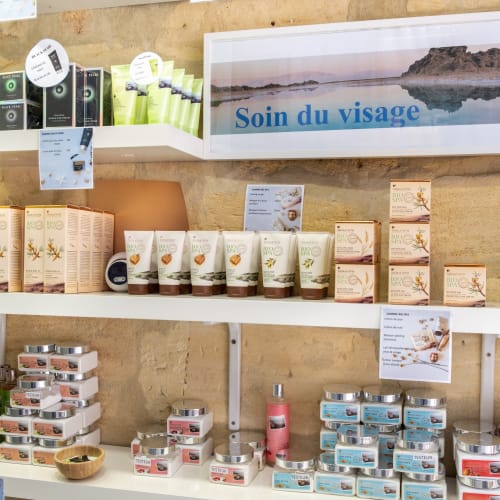 Institut de Beauté Mer Morte - Coiffure Bordeaux - Institut de Beauté Mer Morte - Photo Galerie - OneBooking
