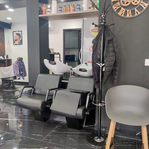 Hair saloon - Coiffure Toulouse - Hair saloon - Photo Galerie - OneBooking